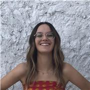 Soy una chica joven con total disponibilidad y buena mano para los niños